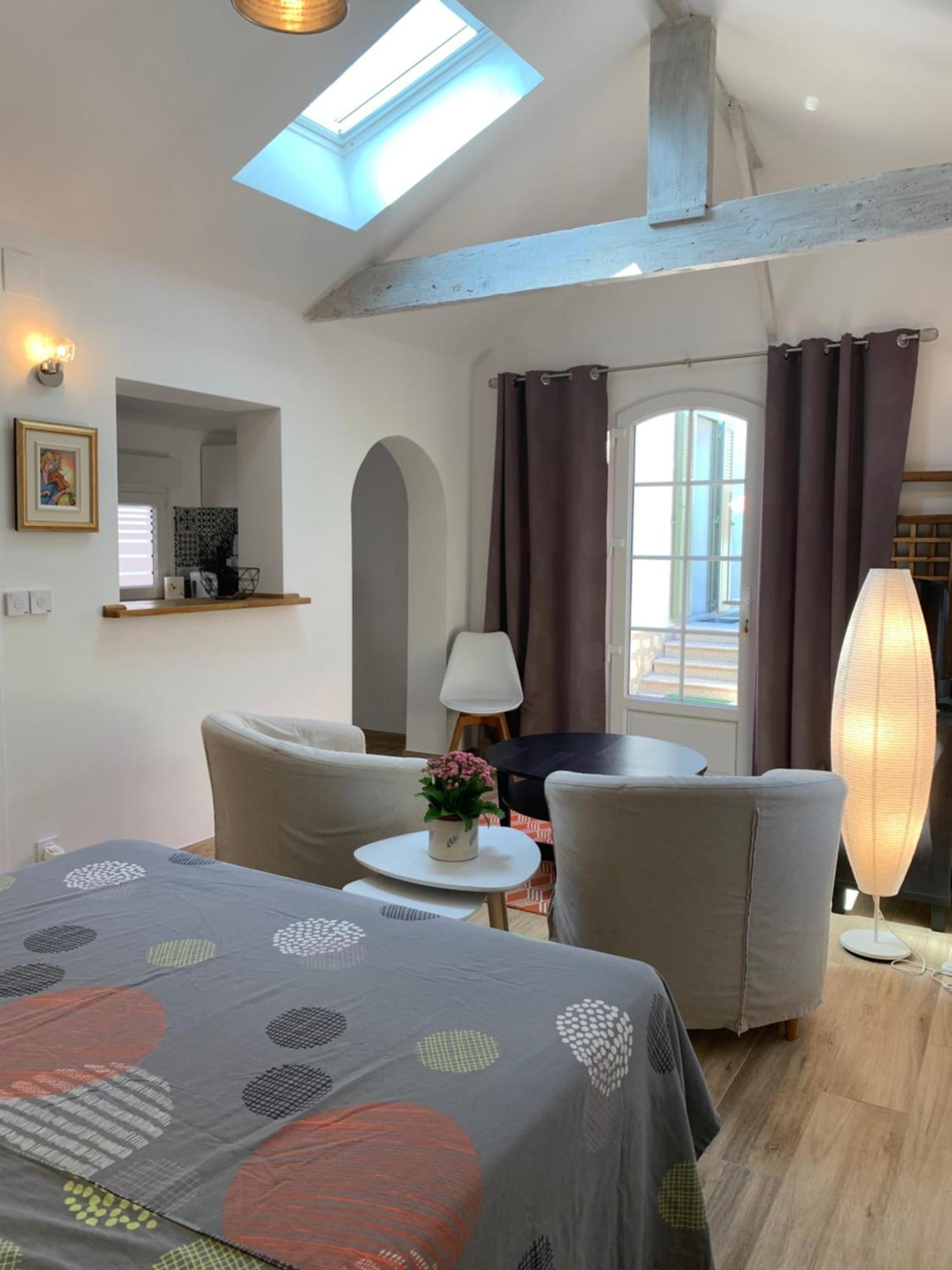 Ermitage studio, front de mer, plage 200m Antibes Buitenkant foto