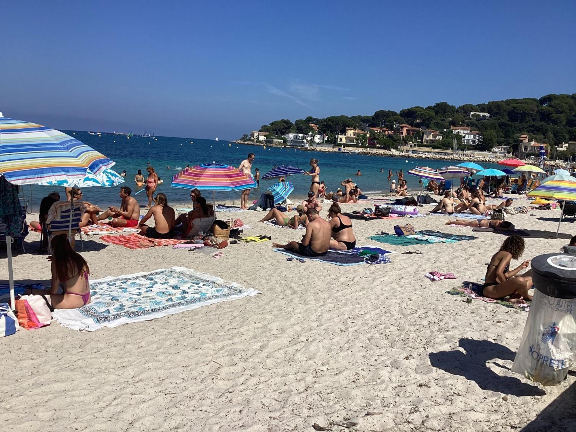 Ermitage studio, front de mer, plage 200m Antibes Buitenkant foto